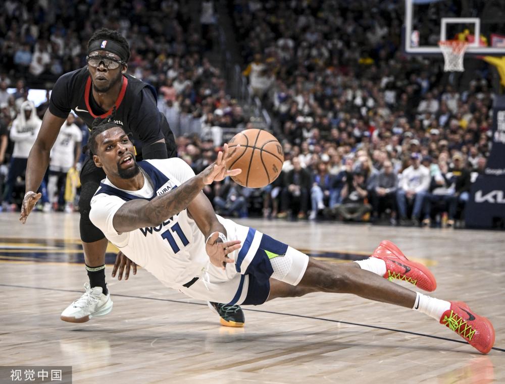 在当今足球 在当今足球